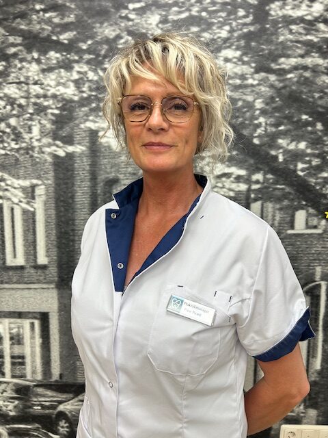 Praktijk manager fleur picard alldental groningen